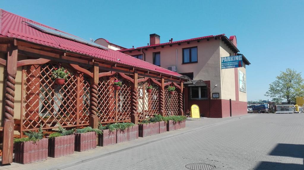 Hotel Duet Człuchów Exterior foto